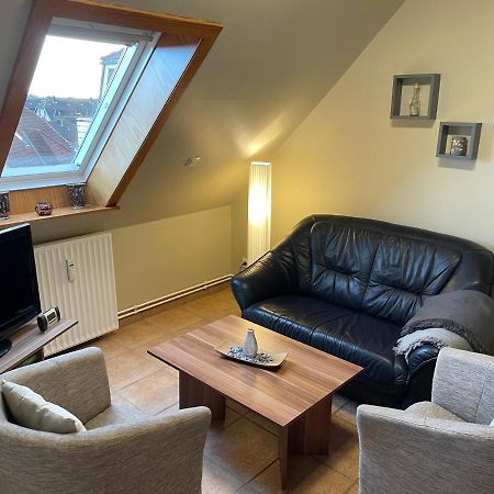 Modernisierte Ferienwohnung Friedrichskoog - Spitze, Gegenueber Mutter-Kind-Klinik Bagian luar foto